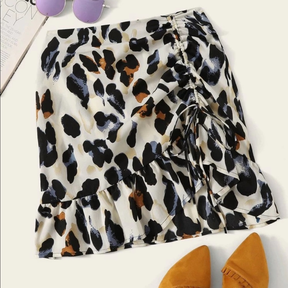 Leopard print skirt
